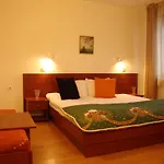 Edelweiss Park فندق 3*