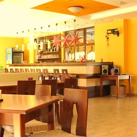 Edelweiss Park Hotel 3*